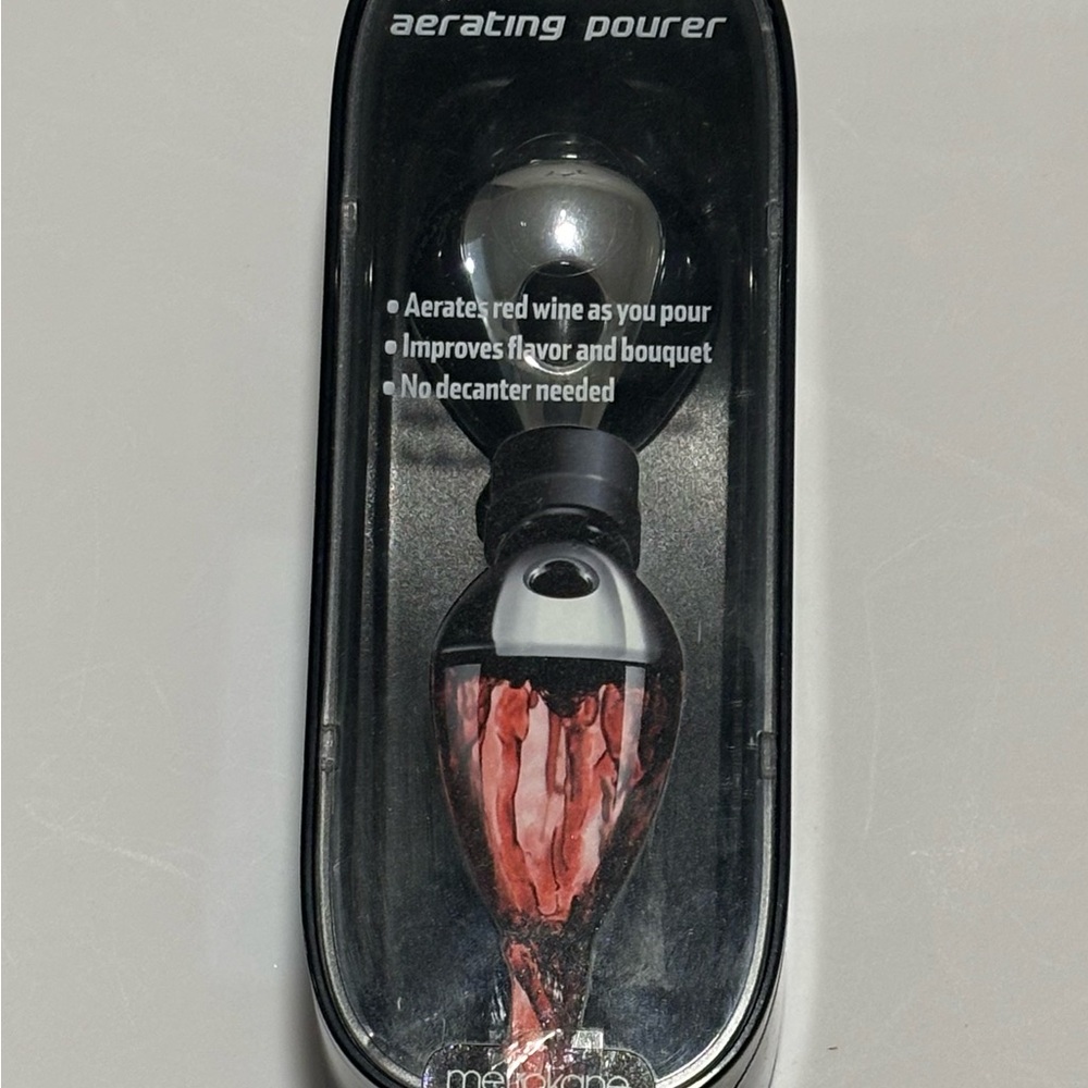 Rabbit Metrokane Aerating Pourer BPA-Free